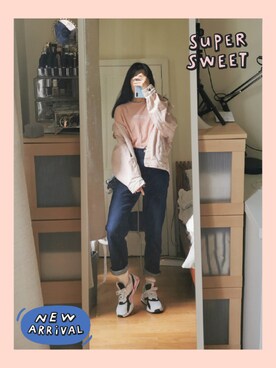 「アイテム（デニムジャケット、ピンク系）」を使った、Jess Charonさん（レディース・168cm）の秋コーディネート