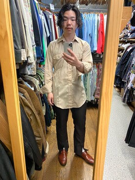 「BEAMS（ビームス）のアイテム（スラックス）」を使った、sakuさん（メンズ・170cm）の春コーディネート