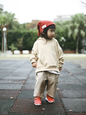 「WHITE（ホワイト）のアイテム」を使った、poisonweiさん（キッズ・90cm）の冬コーディネート