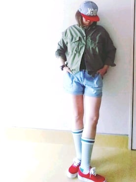 「DGK（ディージーケー）のアイテム（帽子）」を使った、nさん（レディース・157cm）の春コーディネート