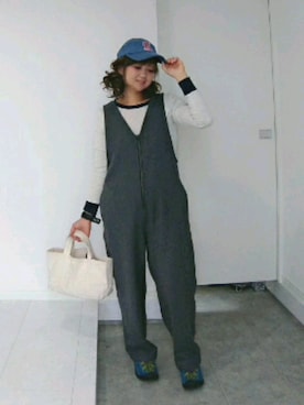 「RED CHOP WORKS（レッドチョップワークス）のアイテム（オールインワン・サロペット）」を使った、nさん（レディース・157cm）の冬コーディネート