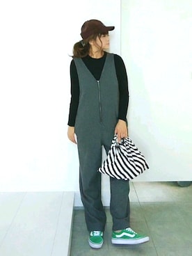 「RED CHOP WORKS（レッドチョップワークス）のアイテム（オールインワン・サロペット）」を使った、nさん（レディース・158cm）の秋コーディネート