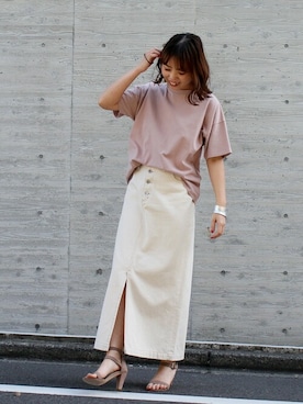 「アイテム（デニムスカート、ホワイト系）」を使った、NARUMIさん（レディース・161cm）の夏コーディネート