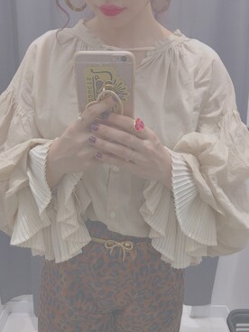 岑小咪さんのコーディネート