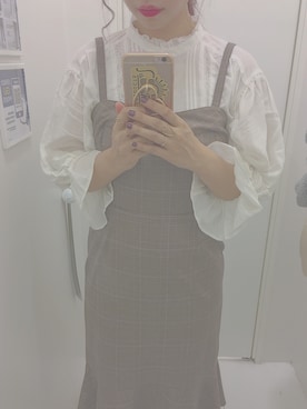 岑小咪さんのコーディネート