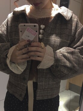 岑小咪さんのコーディネート