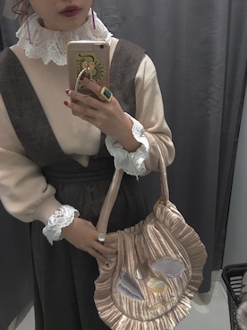 岑小咪さんのコーディネート