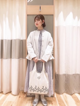 「ラベンダー」｜「アイテム（ノーカラージャケット）」を使った、あやかさん（レディース・153cm）の春コーディネート