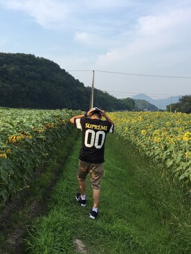 「Supreme （シュプリーム）のアイテム（シャツ/ブラウス、ブラック系）」を使った、LOW-PANDAさん（メンズ）の夏コーディネート