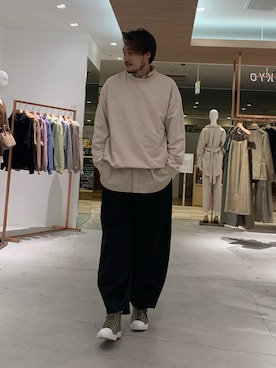 「PUBLIC TOKYO（パブリックトウキョウ）のアイテム（スウェット）」を使った、塚原 寿雄さん（メンズ・181cm）の秋コーディネート