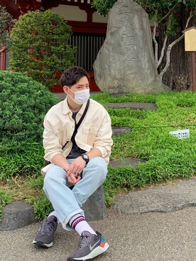 「no brand（ノーブランド）のアイテム（シャツ/ブラウス、ベージュ系）」を使った、Wu さん（メンズ・180cm）の秋コーディネート