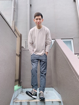 「no brand（ノーブランド）のアイテム（Tシャツ/カットソー、ベージュ系）」を使った、Wu さん（メンズ・180cm）の秋コーディネート