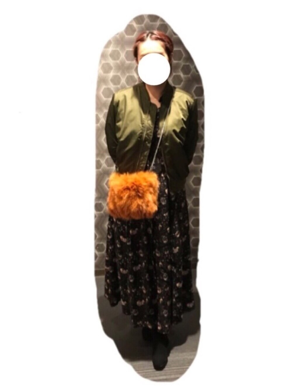 「MA-1、ファーバッグ、zara woman」｜「GAPのクラシック ボンバージャケット（MA-1、グリーン系）」を使った、よしさん（レディース・165cm）の秋コーディネートの1枚目の写真
