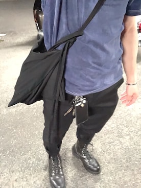 「COMME des GARCONS SHIRT（コムデギャルソンシャツ）のアイテム（Tシャツ/カットソー、ブルー系）」を使った、まとこさん（メンズ・165cm）の夏コーディネート
