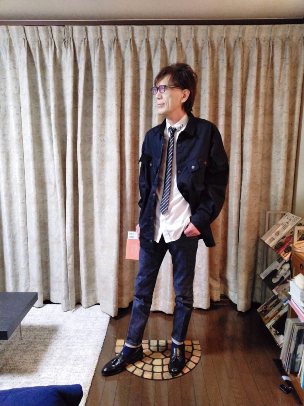「オトナカジュアル、きれいめカジュアル、おしゃれさんと繋がりたい、ミリタリージャケット、GU、gu×undercover、united arrows、APC、UNDER COVER、ヨウジヤマモト」｜「GU×UNDER COVERのアイテム（ミリタリージャケット、ブラック系）」を使った、abataroさん（メンズ・180cm）の春コーディネートの1枚目の写真