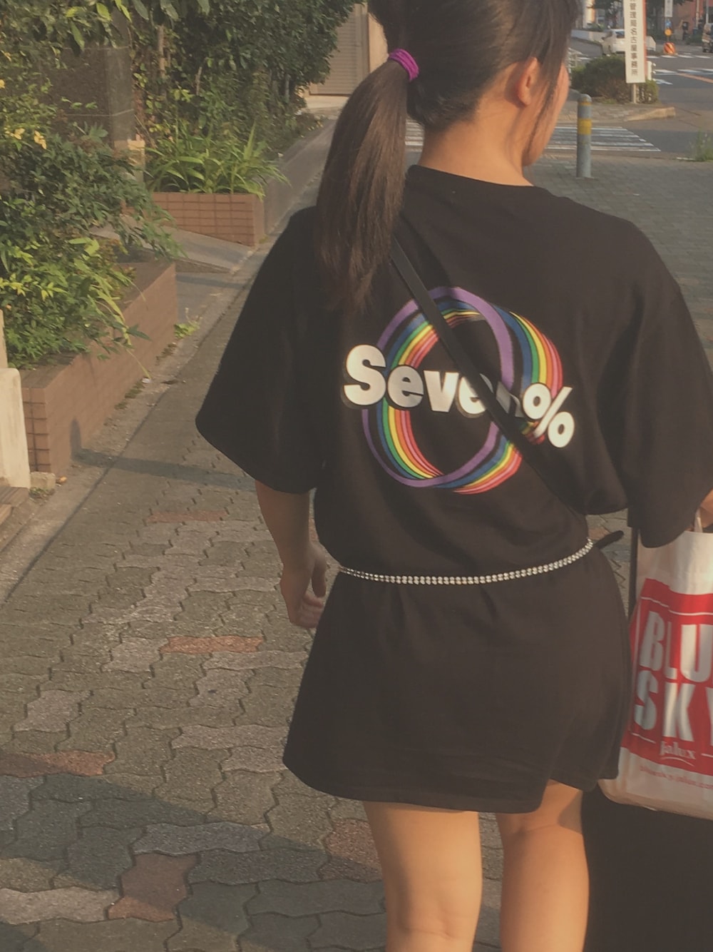 「原宿、7%morePINK、ブラック、ootd、チェーン、カジュアルコーデ、Tシャツ、18」｜「7%morePINKのアイテム（Tシャツ/カットソー、ブラック系）」を使った、M!kuさん（レディース・148cm）の夏コーディネートの1枚目の写真