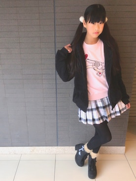 「ZIDDY」｜「アイテム（スウェット）」を使った、AKARI☆さん（キッズ・152cm）の冬コーディネート
