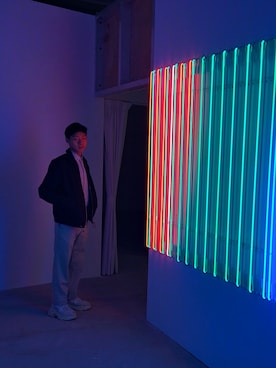 「BALENCIAGA」｜「アイテム（ノーカラージャケット）」を使った、𝐖𝐚𝐲𝐧𝐞 𝐖𝐚𝐢さん（メンズ・170cm）の秋コーディネート