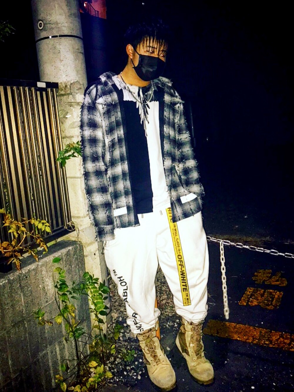 「ootd、ストリート、いいね、save、フォローお願いします🤑、off white、MARCELO BURLON、ゆるコーデ、オーバーサイズ、コロナに負けない、黒マスク、でぶ」｜「MARCELO BURLONのMARCELO BURLON 『AISH』ロングスリーブTシャツ（Tシャツ/カットソー、ホワイト系）」を使った、kakiryustyleさん（メンズ・170cm）の春コーディネートの1枚目の写真