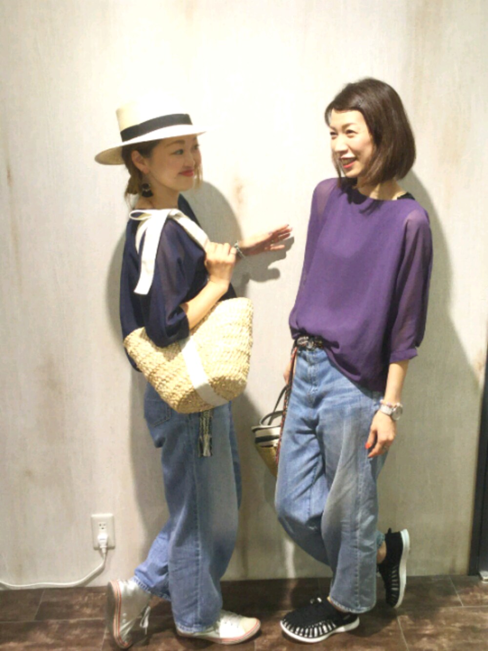 「大人カジュアル、ラクチンコーデ、keen、デニム、リンクコーデ、ブラウス、ブラウス×デニム、アンディコール、仙台」｜「un dix corsのつば広カンカン（ハット、ホワイト系）」を使った、emiさん（レディース・158cm）の夏コーディネートの1枚目の写真