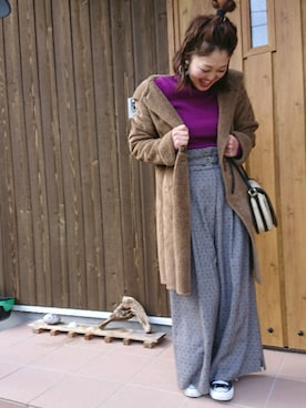 「アイテム（ムートンコート）」を使った、emiさん（レディース・158cm）の秋コーディネート