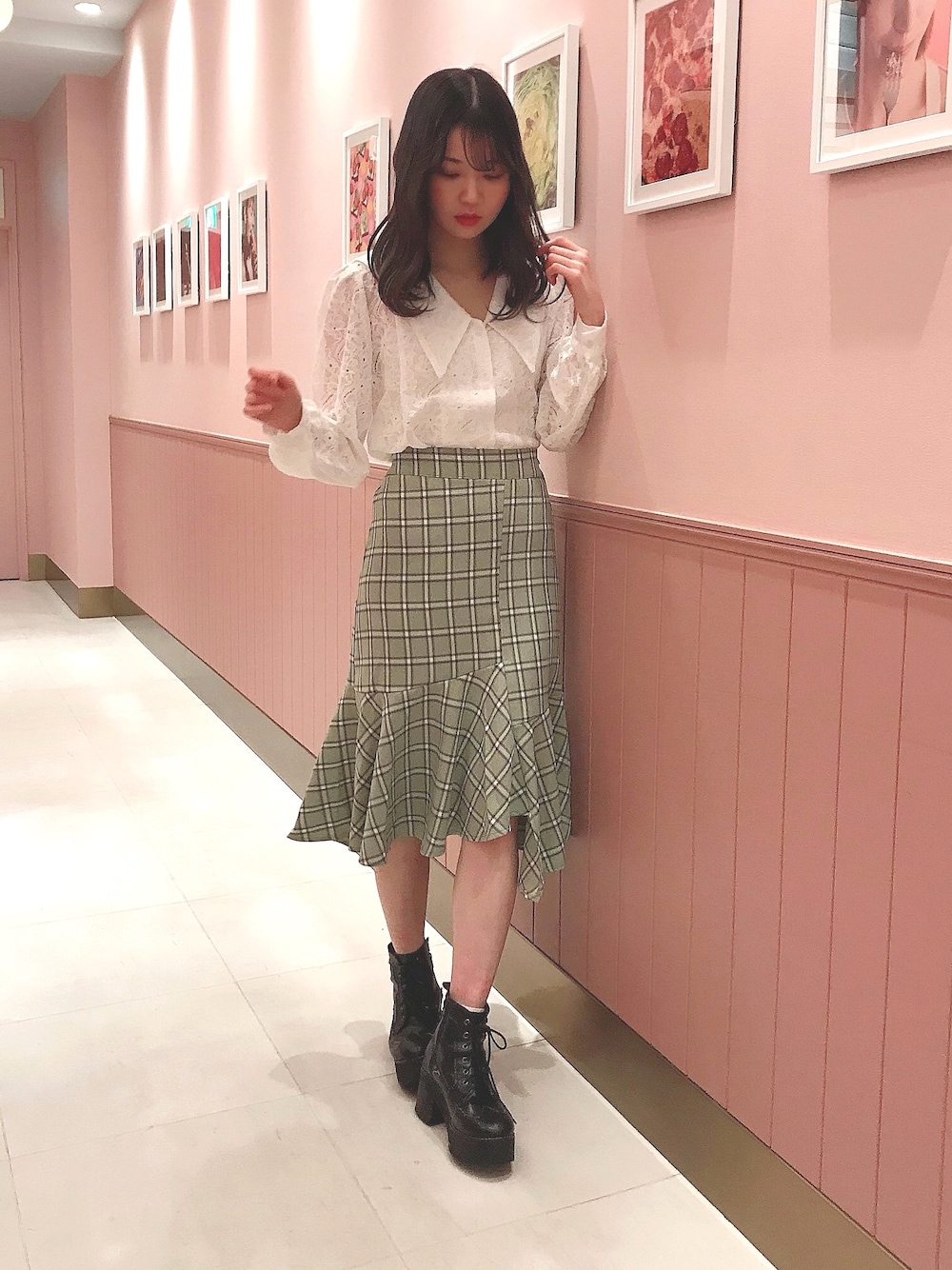 「パステル映える春、春コーデ、韓国ファッション、ブラウス、マーメイドスカート、チェックスカート、ピスタチオ、titty&Co.」｜「TITTY&CO.のヴィンテージレースブラウス（シャツ/ブラウス、ホワイト系）」を使った、Chise🧸❤︎さん（レディース・162cm）の春コーディネートの1枚目の写真