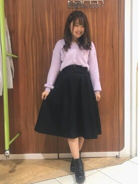「パープル×黒」｜「アイテム（ニット/セーター）」を使った、noeさん（レディース・158cm）の冬コーディネート