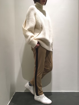 「SCOTCH & SODA（スコッチ アンド ソーダ）のアイテム（パンツ）」を使った、ISAさん（レディース・160cm）の秋コーディネート