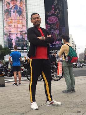 「ROYAL ELASTICS（ロイヤルエラスティクス）のアイテム（シューズ）」を使った、Jeffrey Huangさん（メンズ・173cm）の春コーディネート