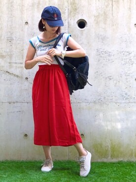 キャップを使った 赤ガウチョパンツ のレディース人気ファッションコーディネート Wear