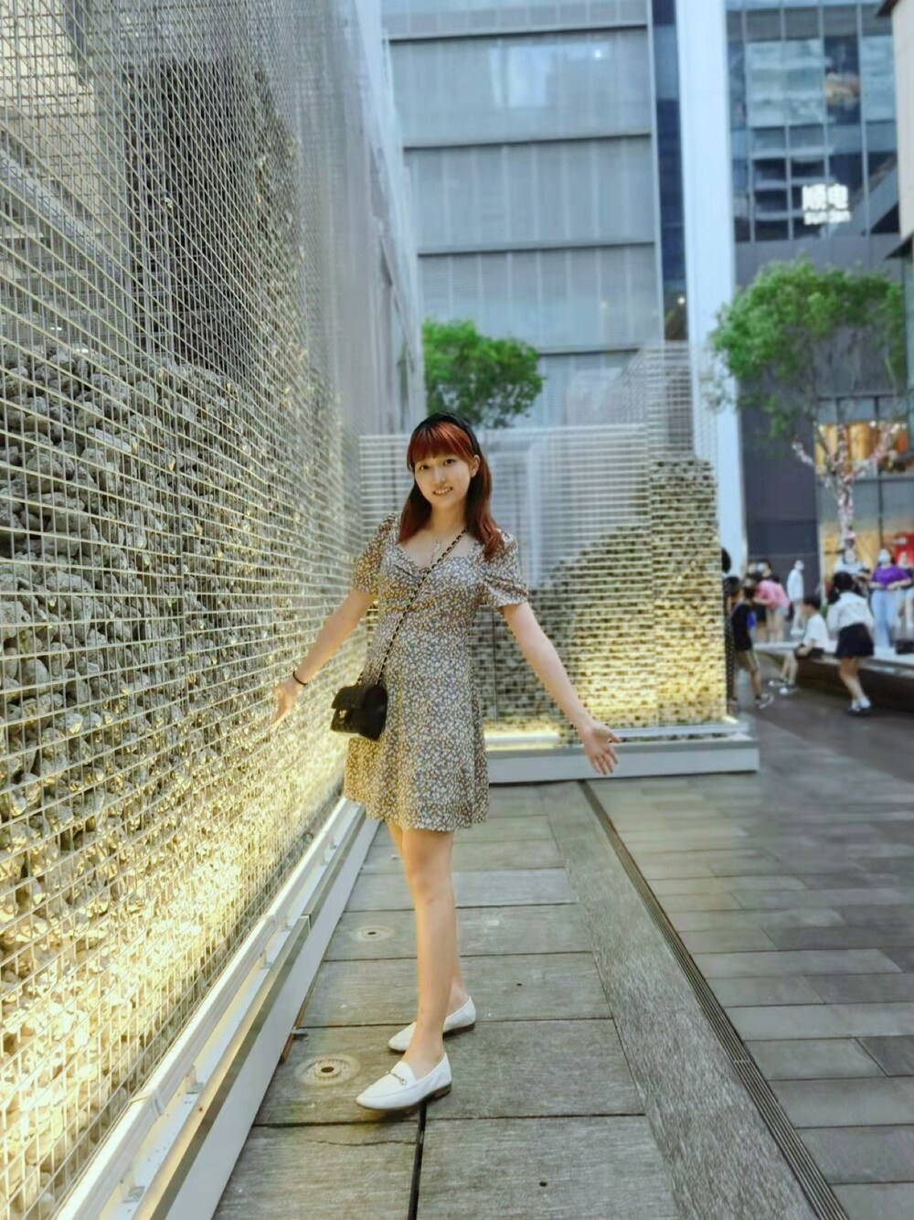 「URBAN REVIVO」｜「urban revivoのアイテム（ワンピース/ドレス、その他）」を使った、Zzoujoeさん（レディース・168cm）の秋コーディネートの1枚目の写真