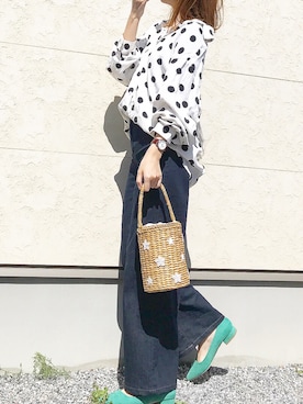 「Aco Design（アコデザイン）のアイテム（トップス）」を使った、キキさん（レディース・168cm）の春コーディネート