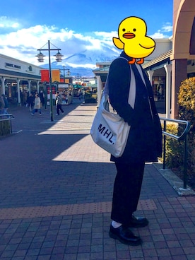 「MHL.」｜「アイテム（チェスターコート）」を使った、西脇 大智さん（メンズ・173cm）の冬コーディネート