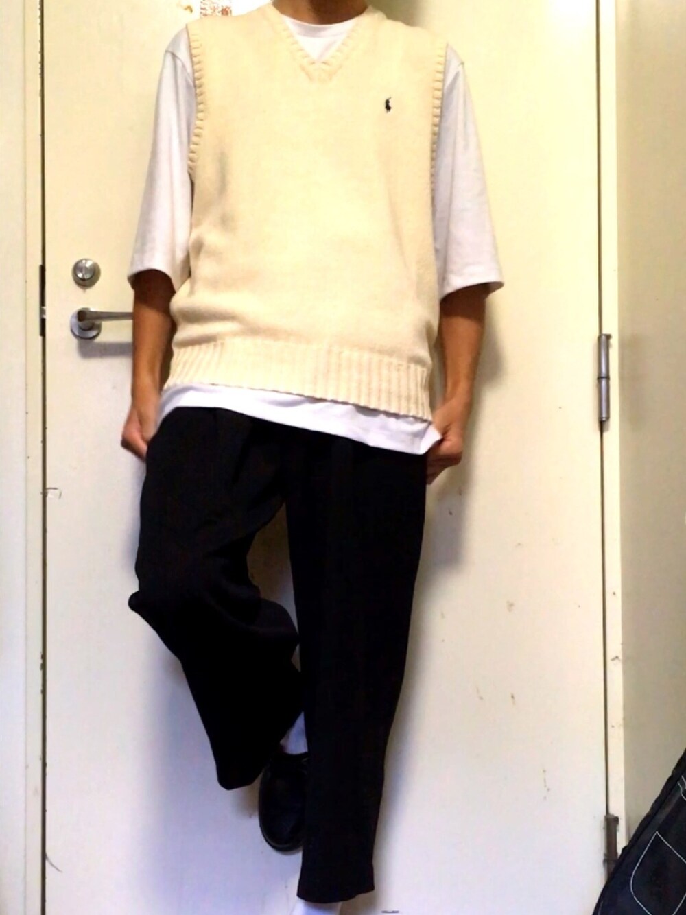 「秋服、お洒落さんとつながりたい、いいね、save、フォローお願いします🤑、ベージュ、ニットベスト、ゆったりコーデ」｜「POLO RALPH LAURENのアイテム（ベスト、ベージュ系）」を使った、TAKKUNさん（メンズ・172cm）の秋コーディネートの1枚目の写真