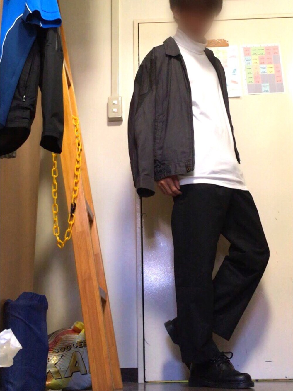 「adidas、UNIQLO、LIDnM、フォローお願いします、タートルネック、ワイドパンツ」｜「UNIQLOのソフトタッチタートルネックT（長袖）（Tシャツ/カットソー、ホワイト系）」を使った、TAKKUNさん（メンズ・172cm）の秋コーディネートの1枚目の写真