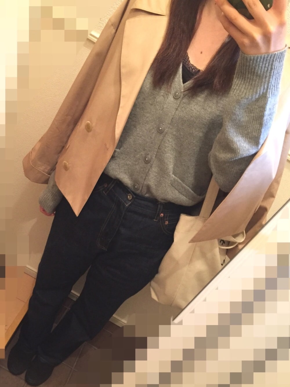 「仕事」｜「UNIQLOのアイテム（カーディガン/ボレロ、グレー系）」を使った、Rararaさん（レディース・171cm）の春コーディネートの1枚目の写真