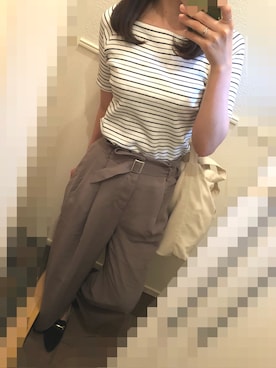 「LOWRYS FARM（ローリーズファーム）のリブスクエア／ＳＳ　784512 （Tシャツ/カットソー、ホワイト系）」を使った、Rararaさん（レディース・171cm）の秋コーディネート