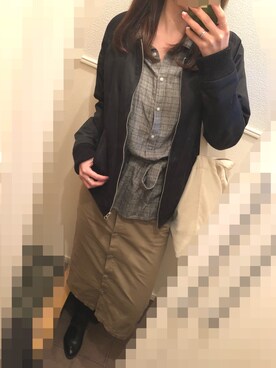 「niko and...（ニコアンド）のアイテム（シャツ/ブラウス、グレー系）」を使った、Rararaさん（レディース・171cm）の秋コーディネート