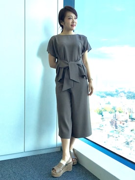 「アイテム（トップス、ブラウン系）」を使った、22 OCTOBRE Staffさん（レディース・162cm）の冬コーディネート