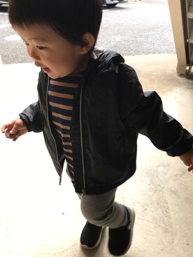 「H&M DIVIDED（エイチアンドエム　ディヴァイデッド）のアイテム（ジャケット/アウター）」を使った、mqiさん（キッズ・80cm）の秋コーディネート