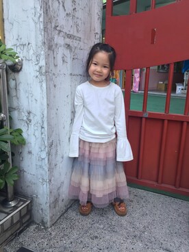 「Minnetonka（ミネトンカ）のアイテム（スリッポン）」を使った、Zoeyさん（キッズ・110cm）の春コーディネート