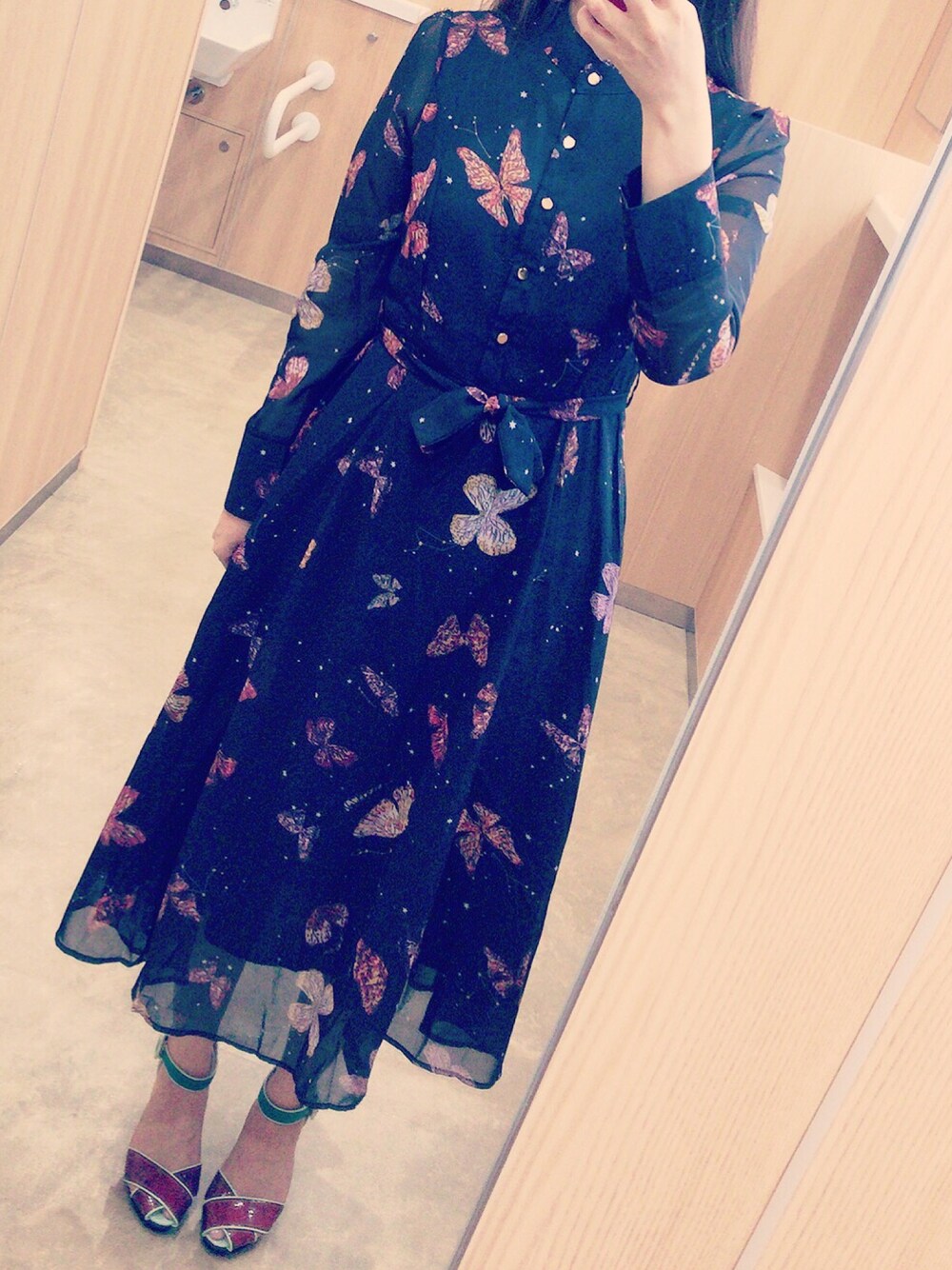 「no brandのアイテム（ワンピース、ブラック系）」を使った、駒子さん（レディース・160cm）の夏コーディネートの1枚目の写真