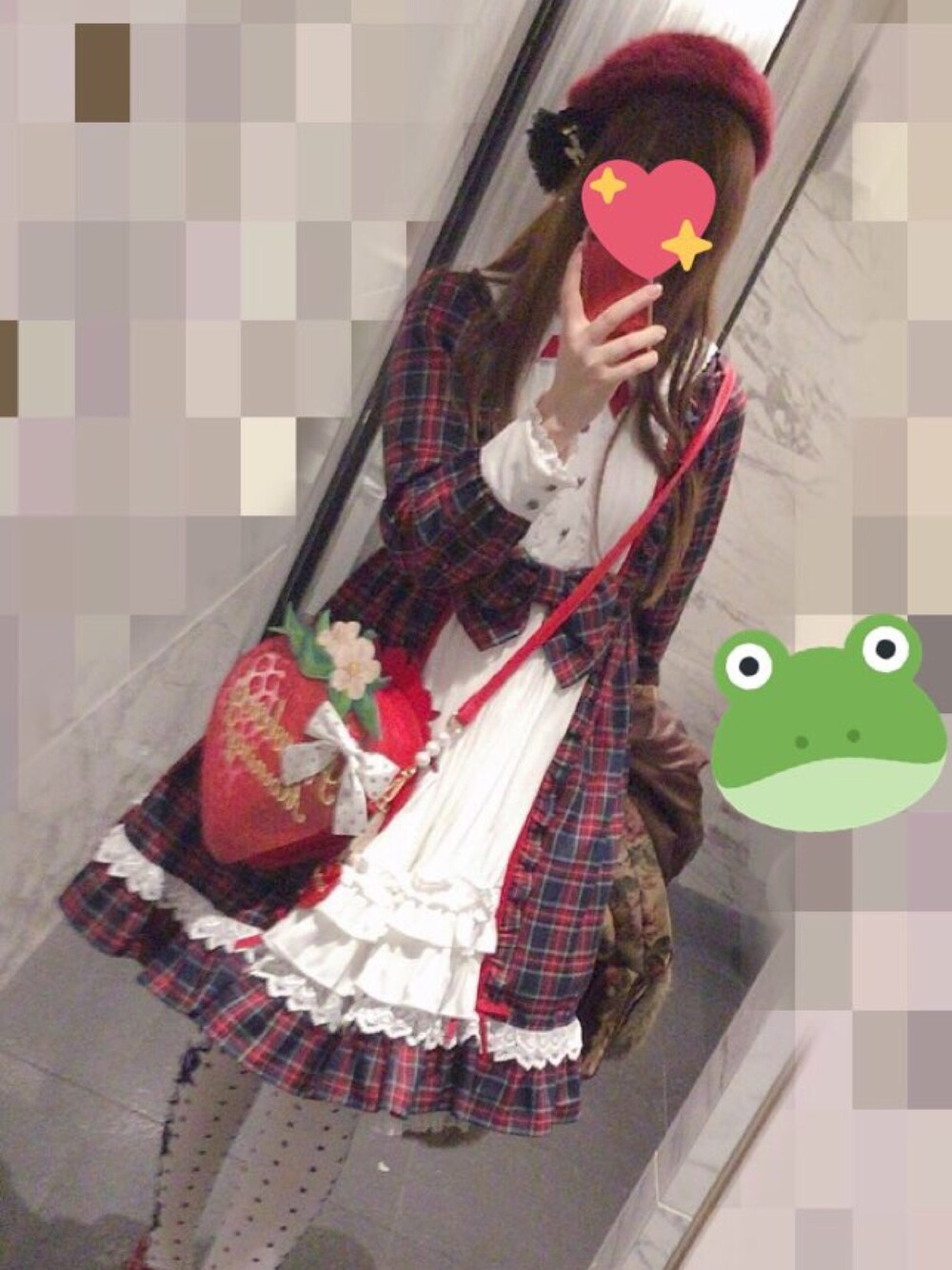「Angelic Prettyのアイテム（ワンピース、グリーン系）」を使った、駒子さん（レディース・160cm）の冬コーディネートの1枚目の写真