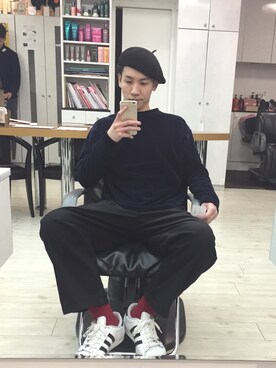 「HARE（ハレ）のアイテム（ニット/セーター、ブルー系）」を使った、ROMANさん（メンズ・169cm）の冬コーディネート
