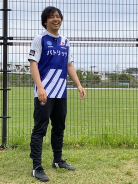 「サッカー」｜「アイテム（その他シューズ）」を使った、LB_YAMAZAKIさん（メンズ・176cm）の春コーディネート