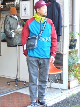 「スケートスタイル」｜「アイテム（ナイロンジャケット）」を使った、クボタ ユウイチさん（メンズ・174cm）の秋コーディネート