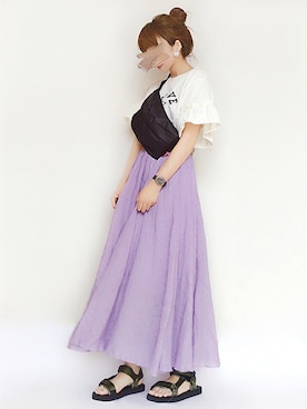 「E hyphen world gallery（イーハイフンワールドギャラリー）の・フリルスリーブカレッジプリントTシャツ（Tシャツ/カットソー）」を使った、こうさん（レディース・162cm）の夏コーディネート