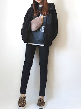 「UNIQLO（ユニクロ）のWOMEN ウルトラストレッチジーンズ（デニムパンツ）」を使った、こうさん（レディース・162cm）の秋コーディネート