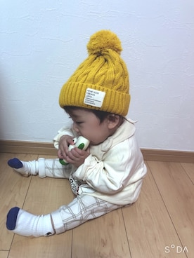 「Mini Rodini（ミニロディーニ）のアイテム（スウェット）」を使った、そうぱんまんさん（キッズ・70cm）の冬コーディネート