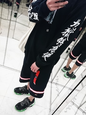 「FLAGSTUFF（フラグスタフ）のアイテム（トップス、ブラック系）」を使った、はるさめにーさん。さん（メンズ・174cm）の秋コーディネート